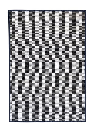 4772013441687