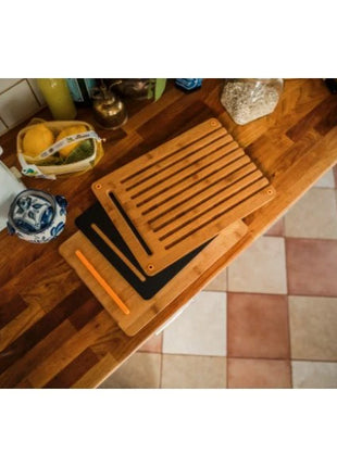 Fiskars Functional Form bambuko pjaustymo lentelių rinkinys, 3 vnt.